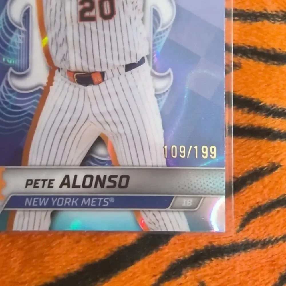 2025 Bowman's Best Baseball #51 Pete Alonso Aqua Lava Refractor /199 MLB
